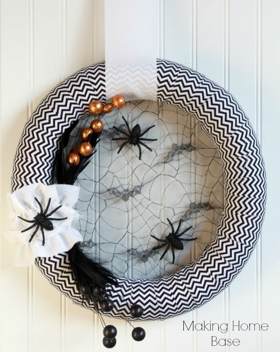 Homemade Halloween Decorations are the BEST: Halloween Wreath