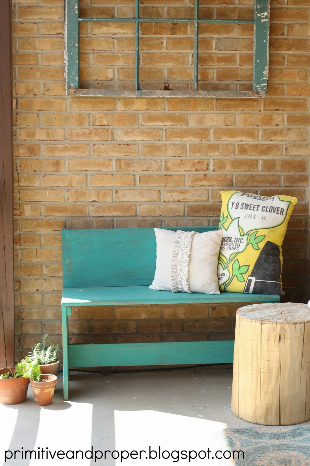 tour porch bench