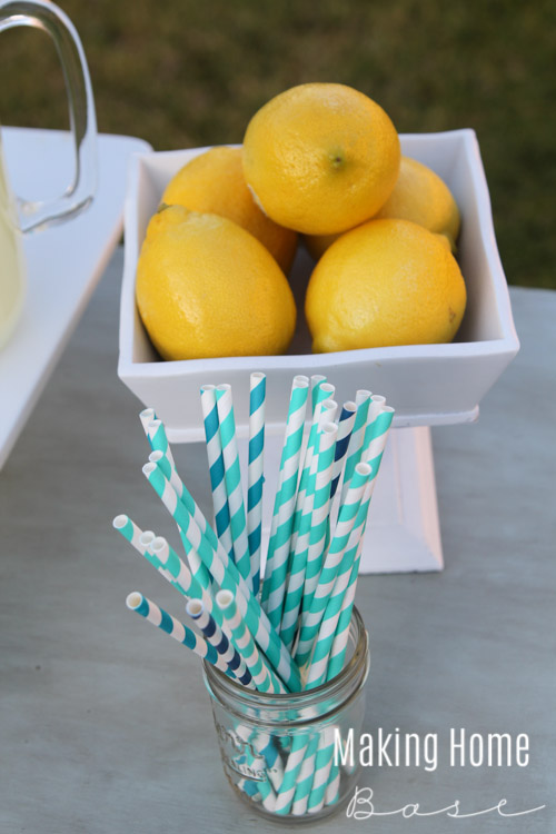 Outdoor Drink Station and MORE summer ideas #summercelebration