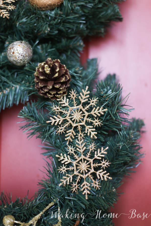 Christmas Door Basket - Don't Disturb This Groove