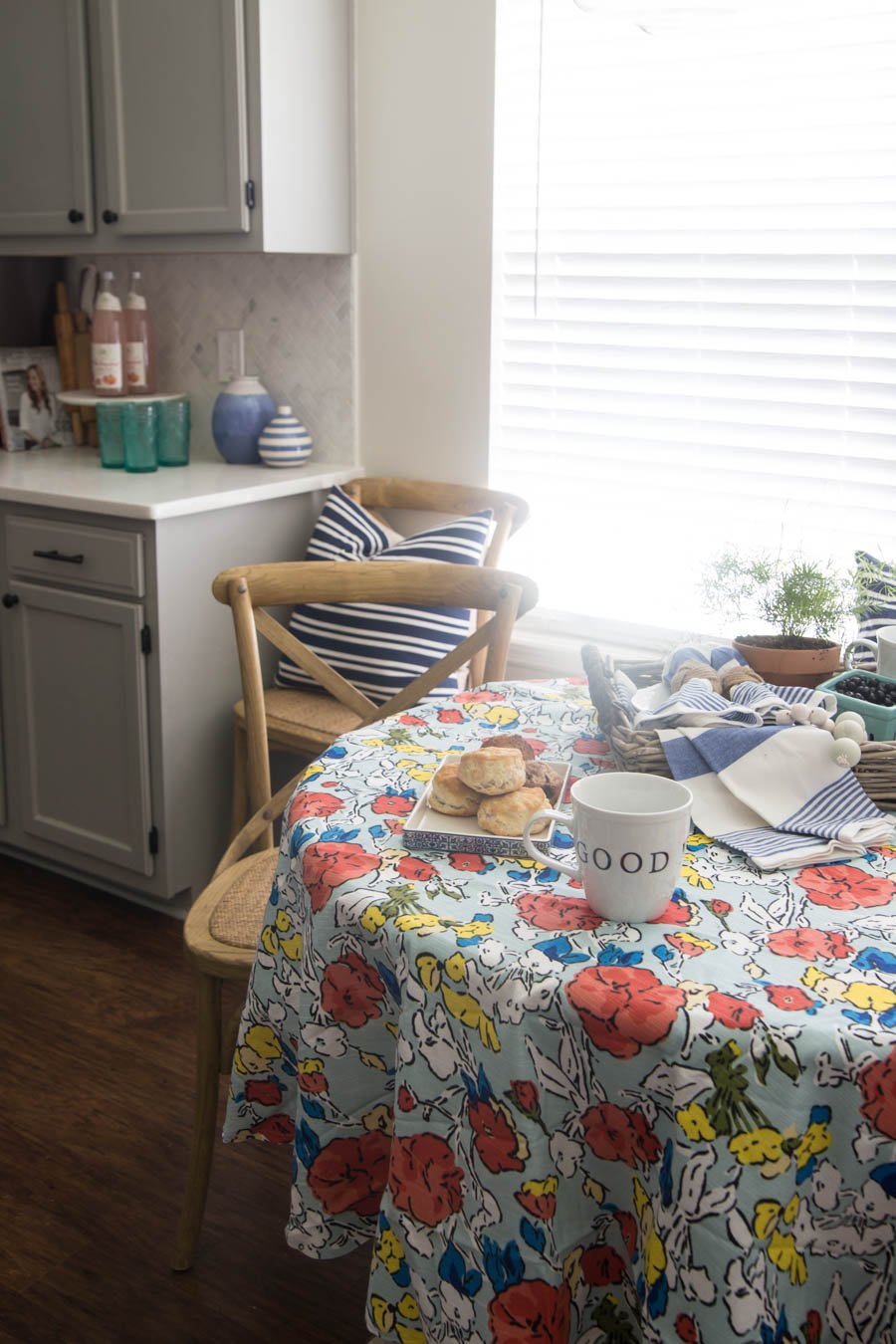 Summer Kitchen + Breakfast Nook-11