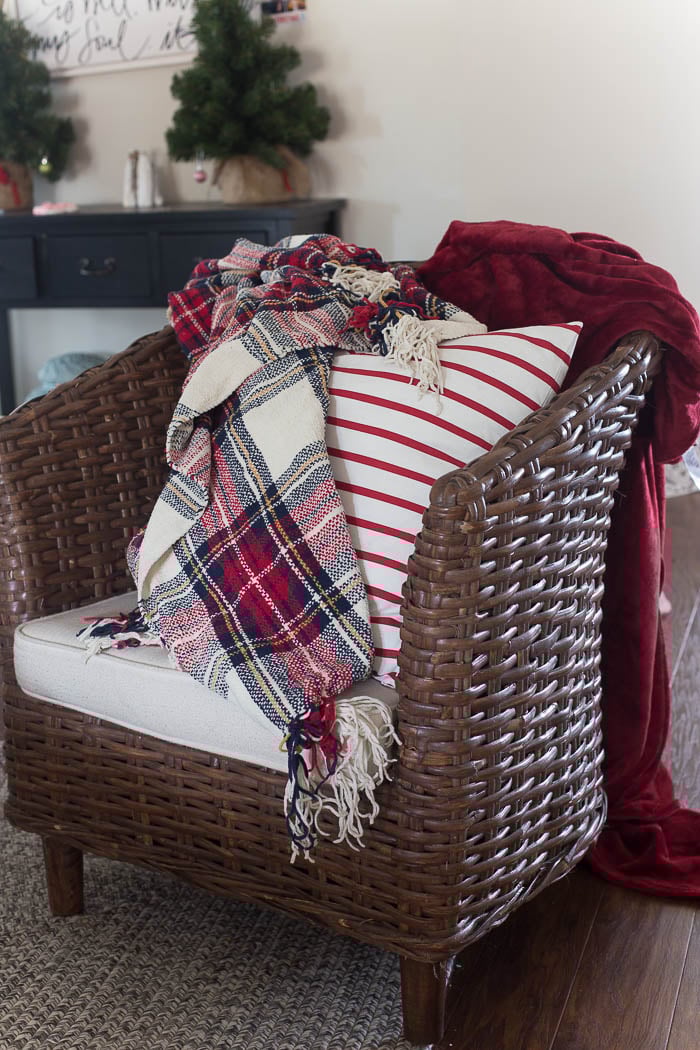 REAL Christmas Home Tour - Bloggers share real, unstyled pics of their homes during Christmas time