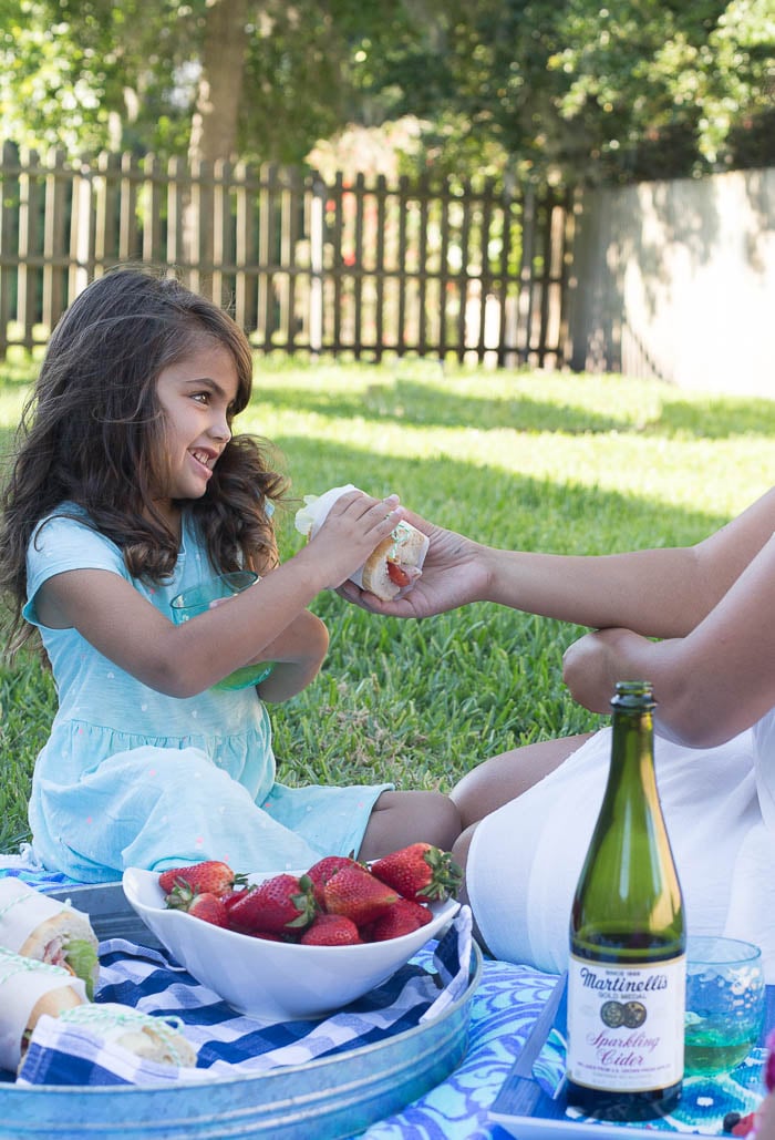 Backyard Picnic for Mother’s Day