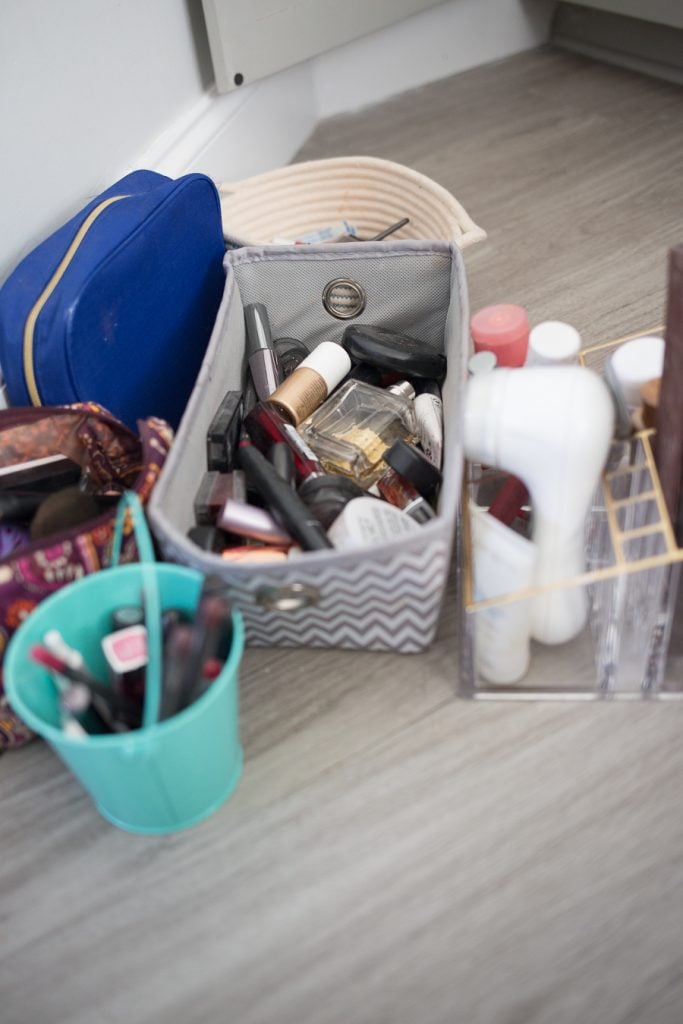 Makeup organization ideas - how to organize make up.