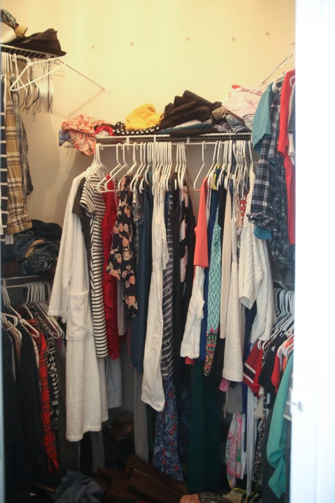 How to Organize a Small Walk-in Closet and Other Closet 