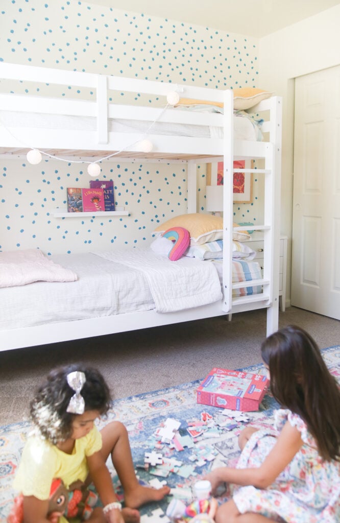 Little girls bedroom with bunkbeds