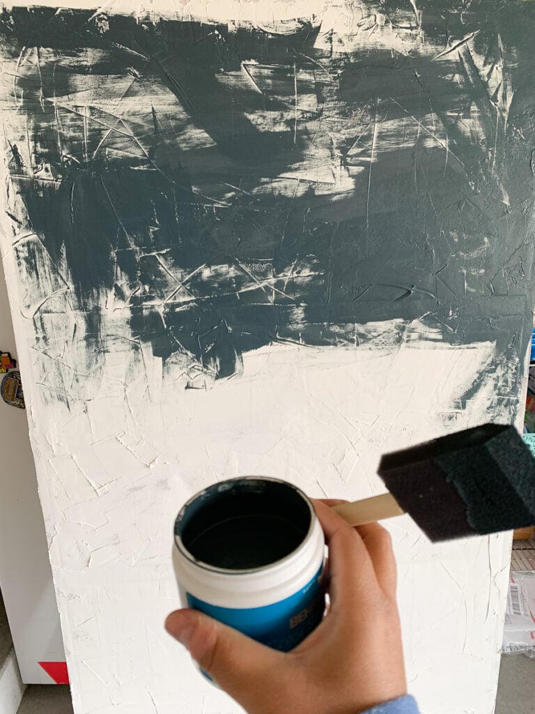 How to Paint a large scale canvas