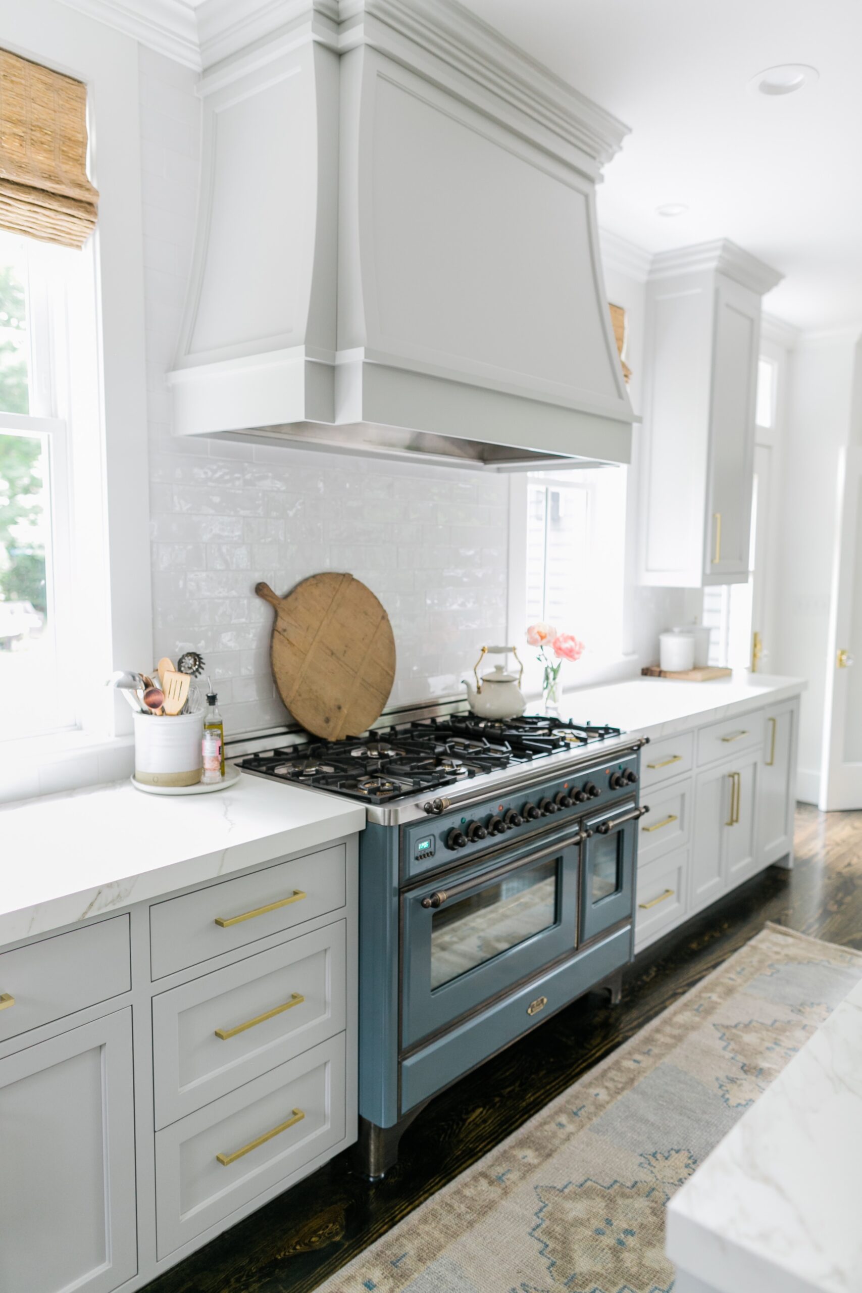 The Six Best Paint Colors for Gray Kitchen Cabinets