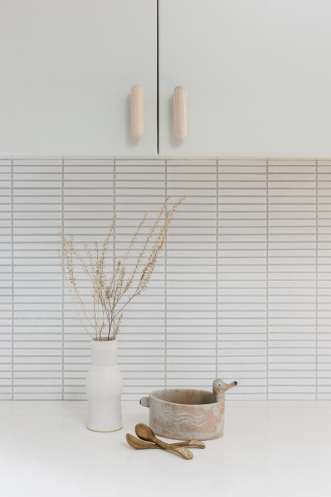 White Tile Black Grout - Timeless Design - How To Do It Well