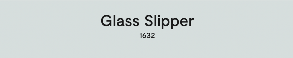 Benjamin Moore Glass Slipper color swatch