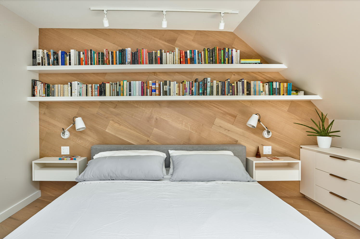 Long Floating Shelves Design Guide