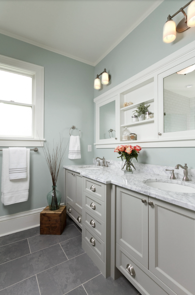 Benjamin Moore Woodlawn Blue bathroom walls