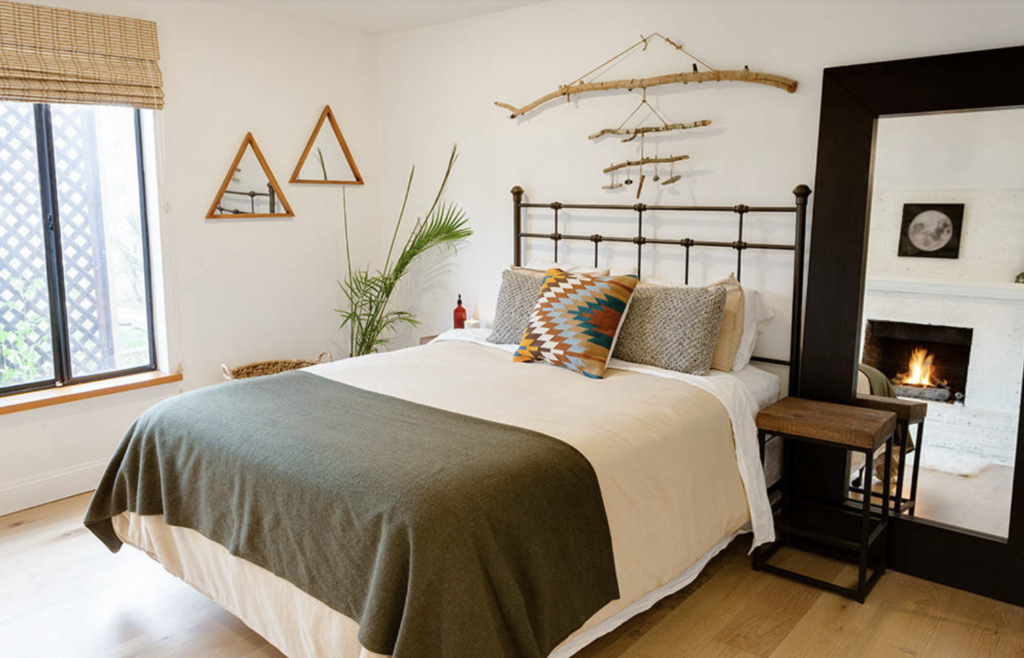 driftwood eclectic over the bed wall decor